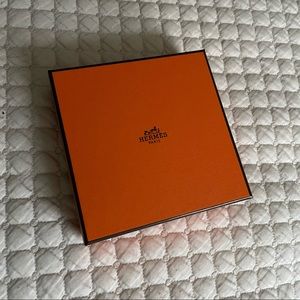 Hermes box